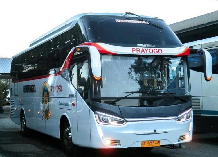 Sewa Bus Pariwisata Jogja Untuk Acara Gathering Kantor