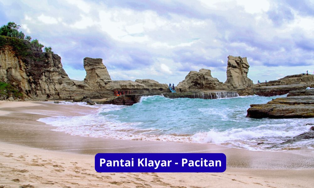 Sewa Hiace Jogja Pacitan - Destinasi wisata di Pantai Klayar Pacitan