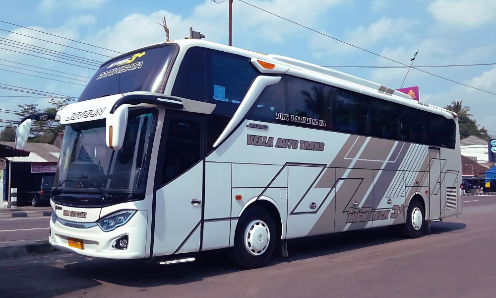 sewa bus pariwisata jogja