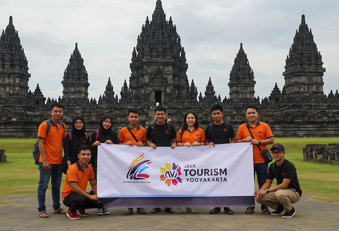 Paket Tour Candi Borobudur oleh Java Tourism